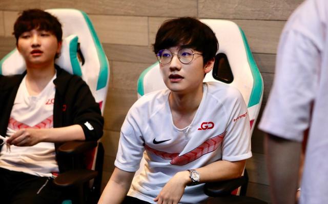 队显然也意 队显然也意