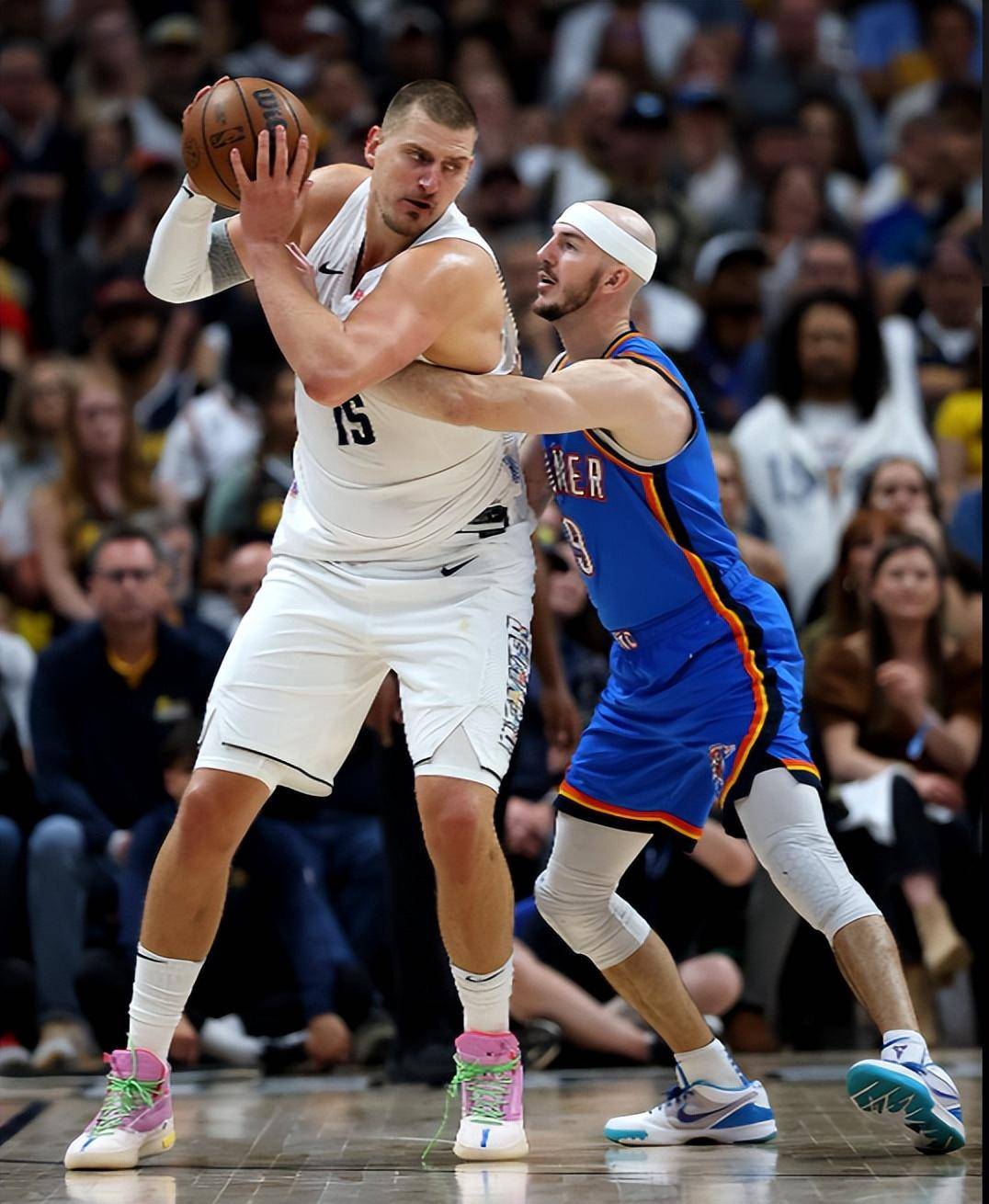 明显显得 明显显得