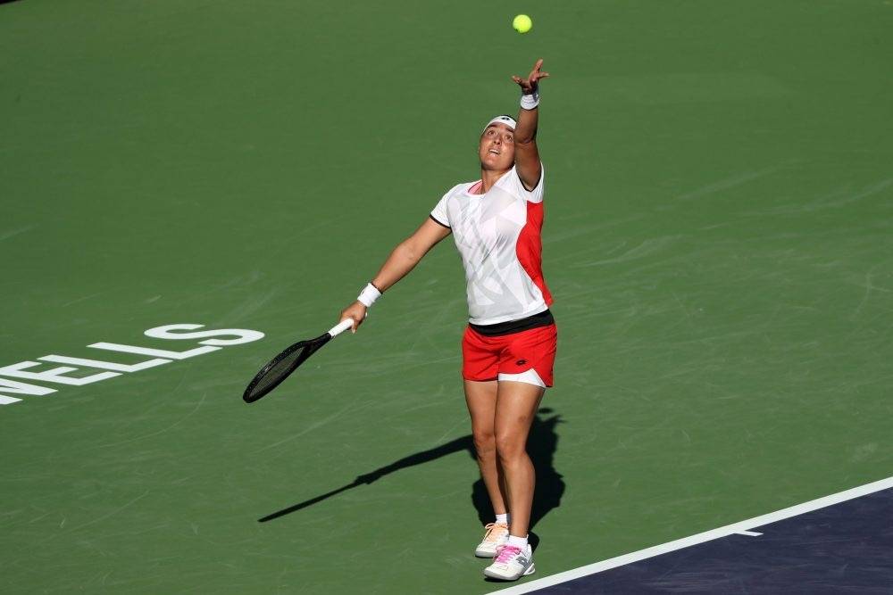 相比之下 相比之下