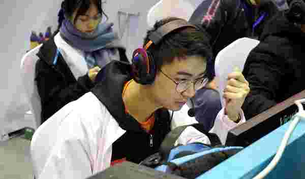 视密切相关 视密切相关